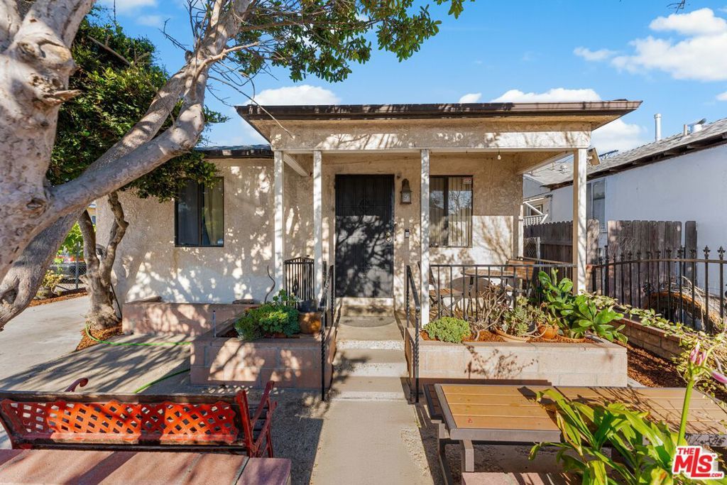 Photo of Listing #25581995