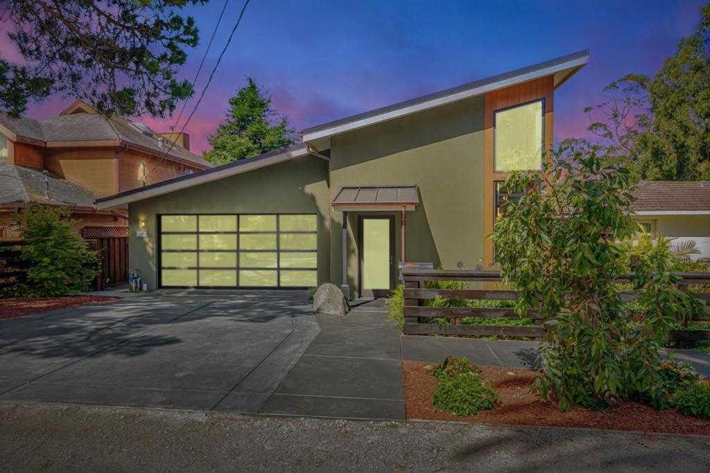 Photo of Listing #ML82019101