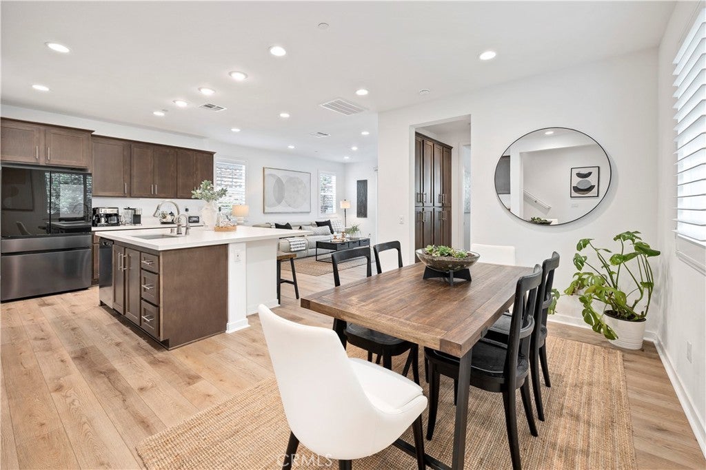 Photo of Listing #SW25187302