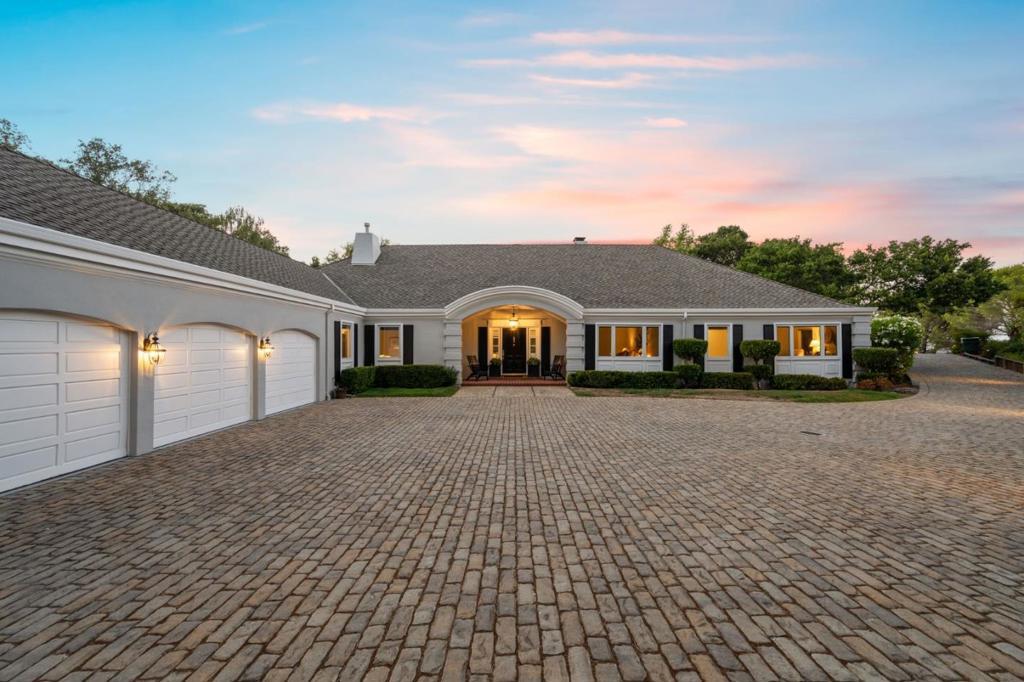 Photo of Listing #ML81990249