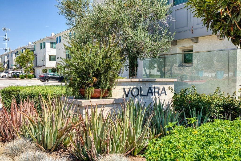 Photo of Listing #PW25189879