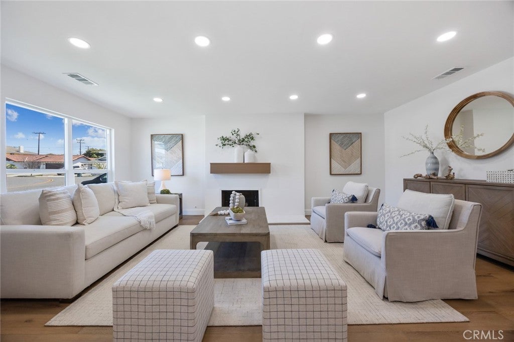 Photo of Listing #PW25190687