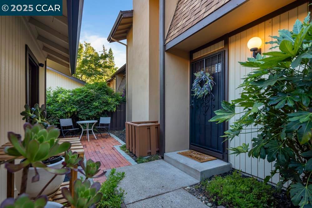 Photo of Listing #41109215