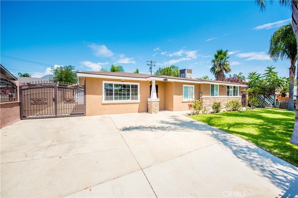 Photo of Listing #IV25190774