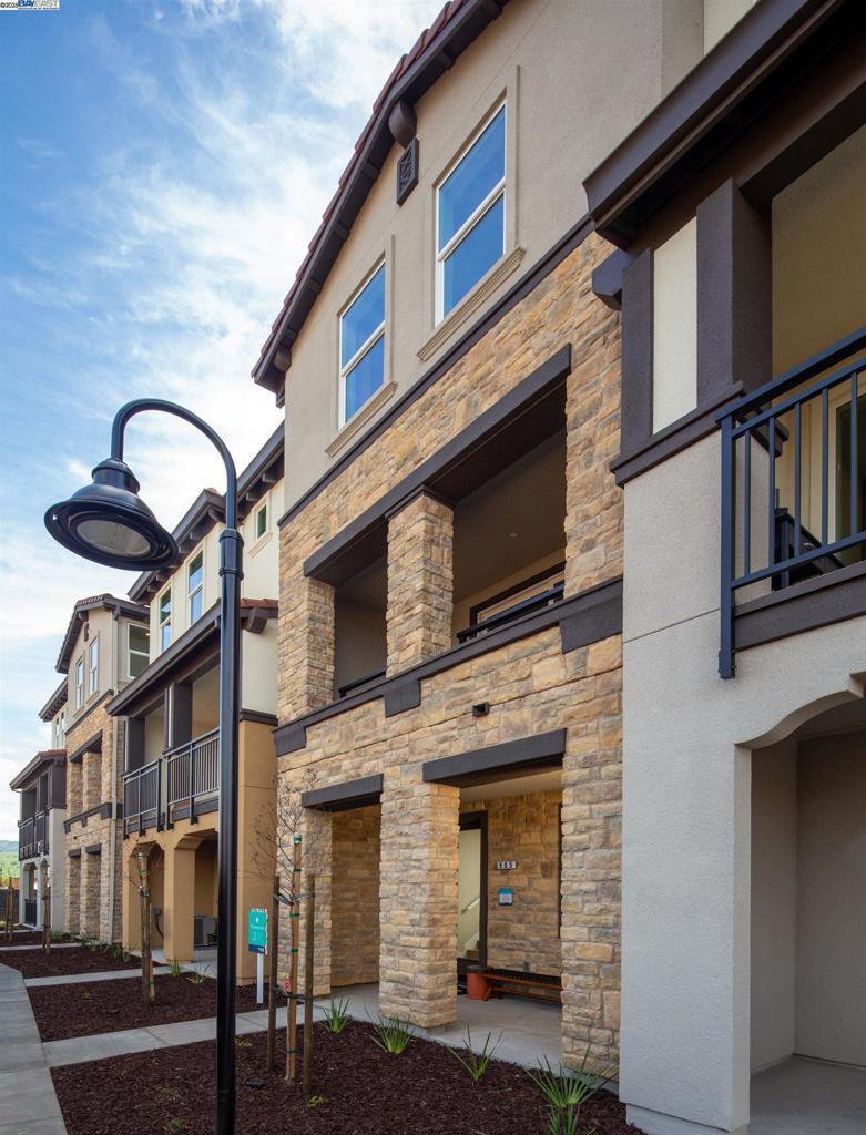 Photo of Listing #41109219