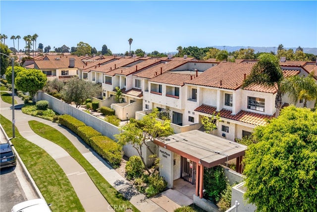 2160 Plaza Del Amo 162, Torrance.