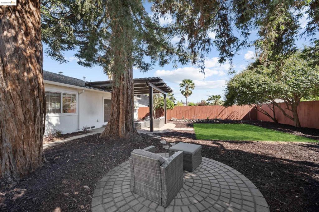 Photo of Listing #41109228