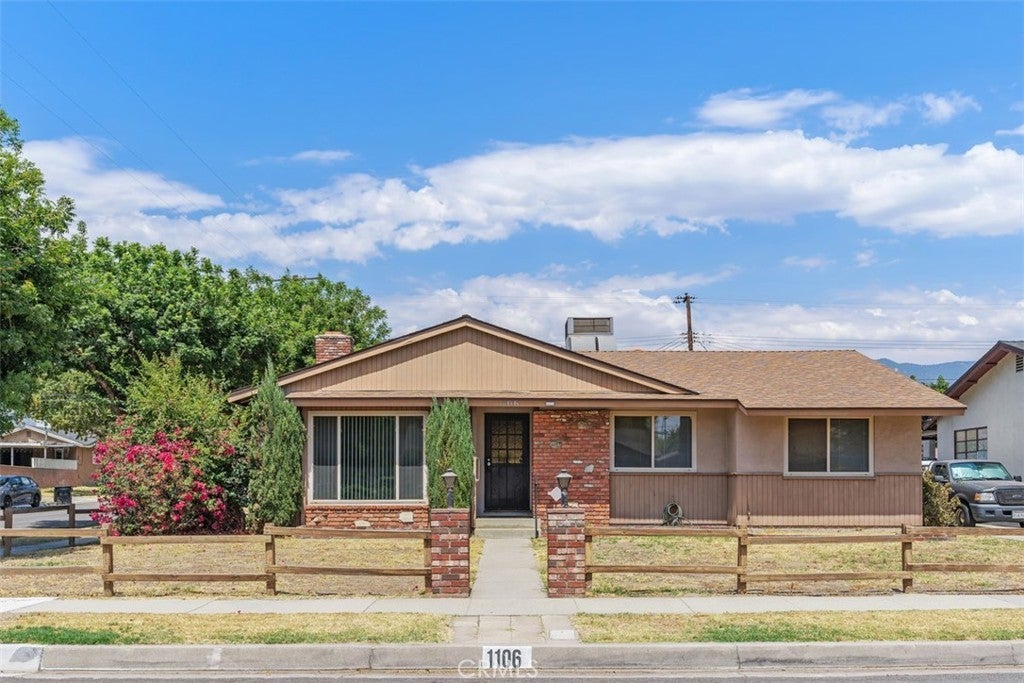 Photo of Listing #OC25188676