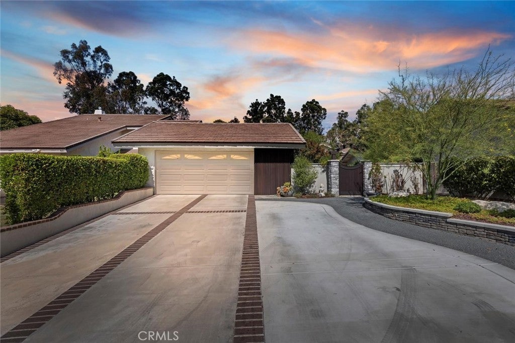 Photo of Listing #PW25191051