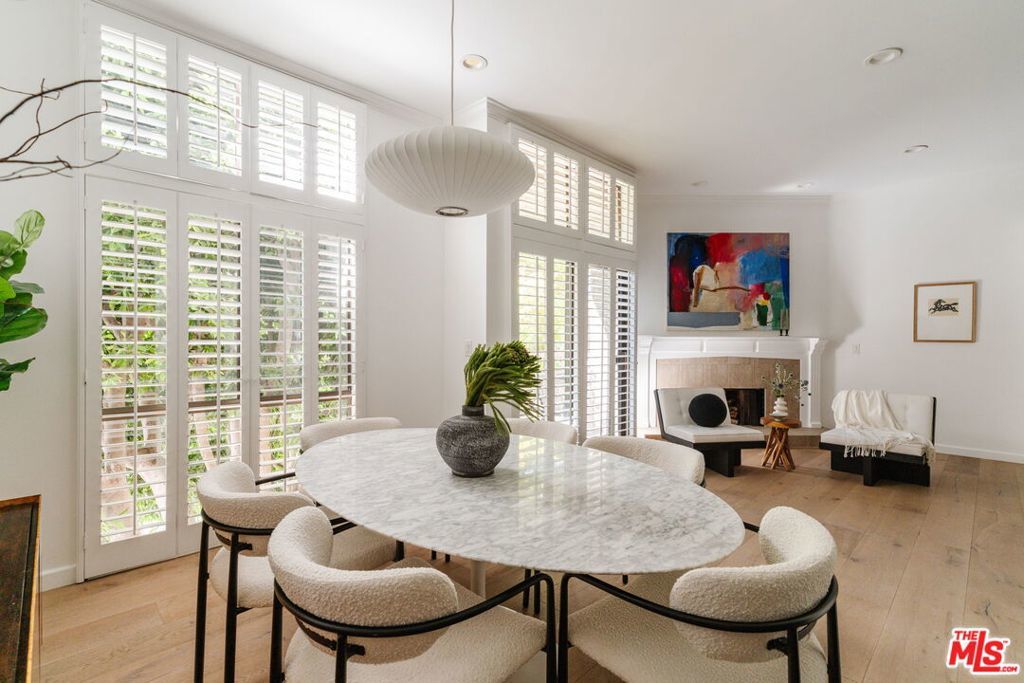 Photo of Listing #25580355