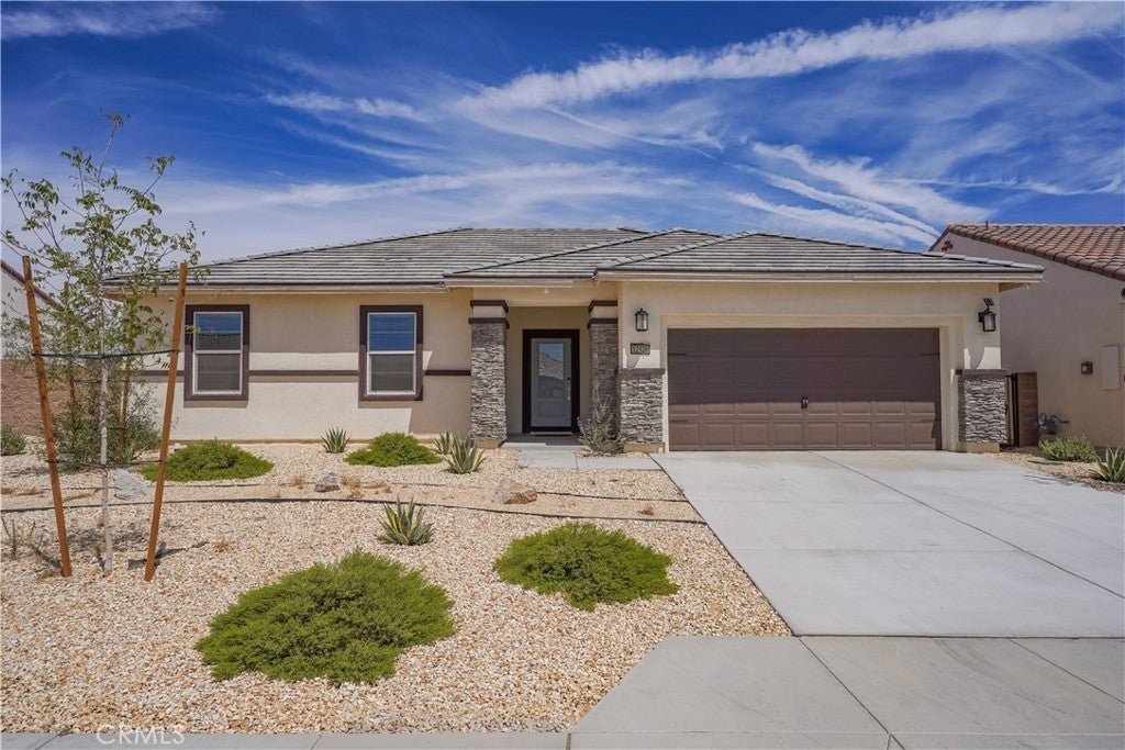 Photo of Listing #IV25191581