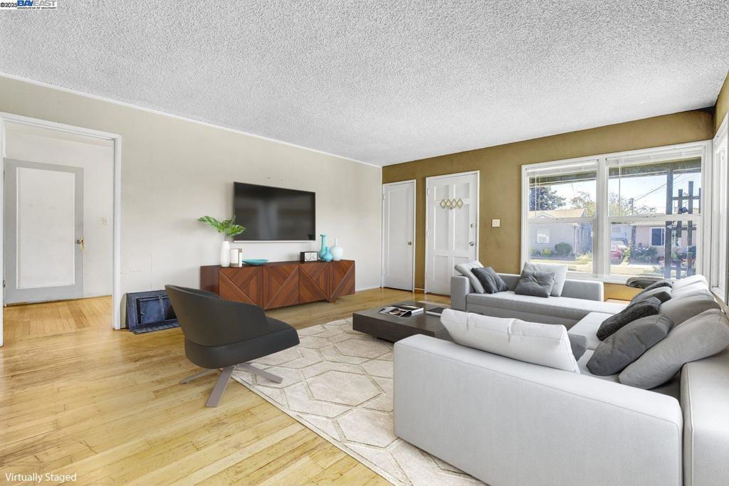 Photo of Listing #41109321