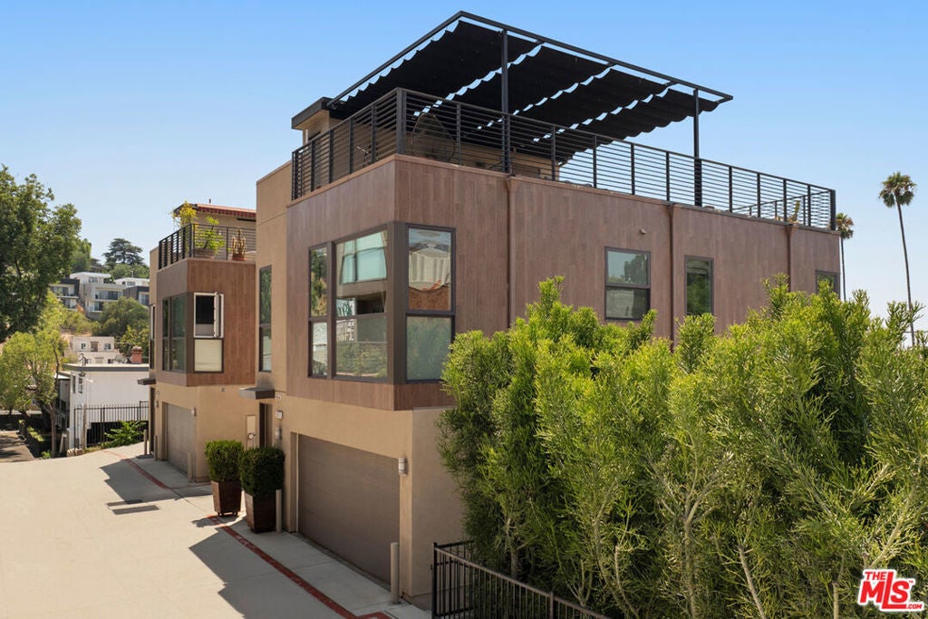 Photo of Listing #25581403