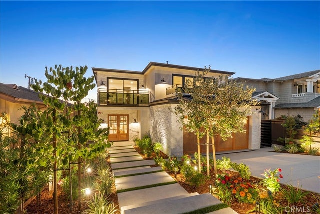 3517 Walnut Avenue, Manhattan Beach.