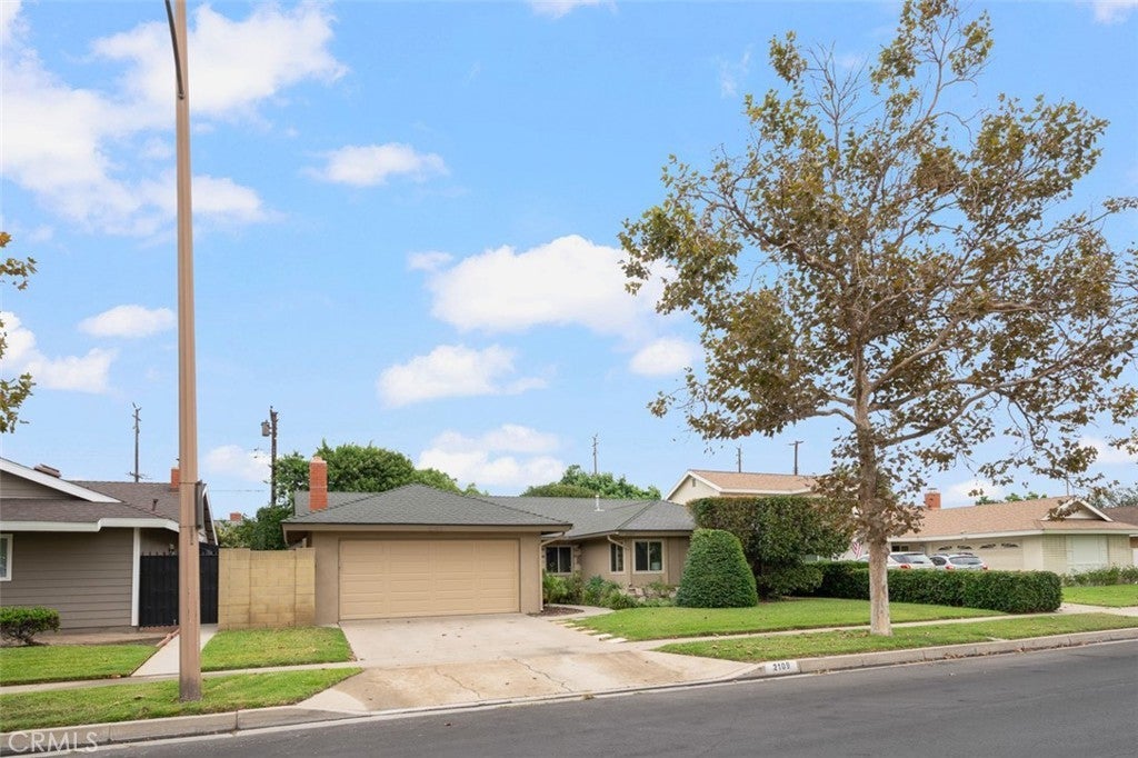 Photo of Listing #PW25190842