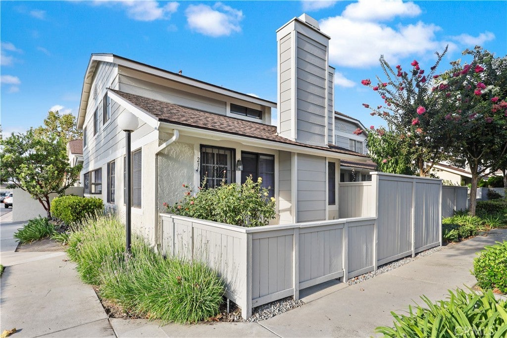 Photo of Listing #PW25191337