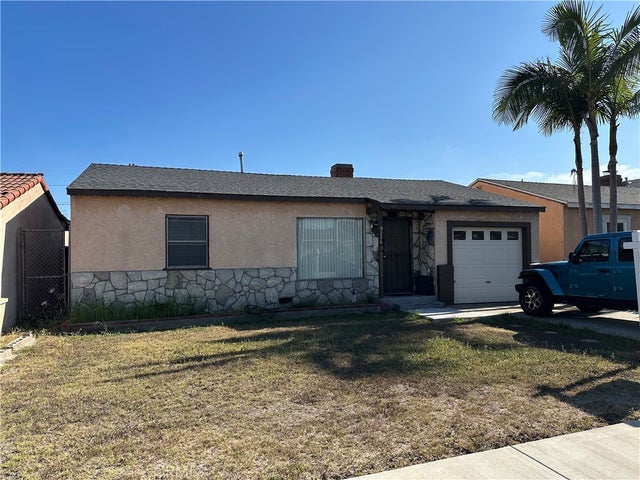 5116 W 130th Street, Hawthorne.