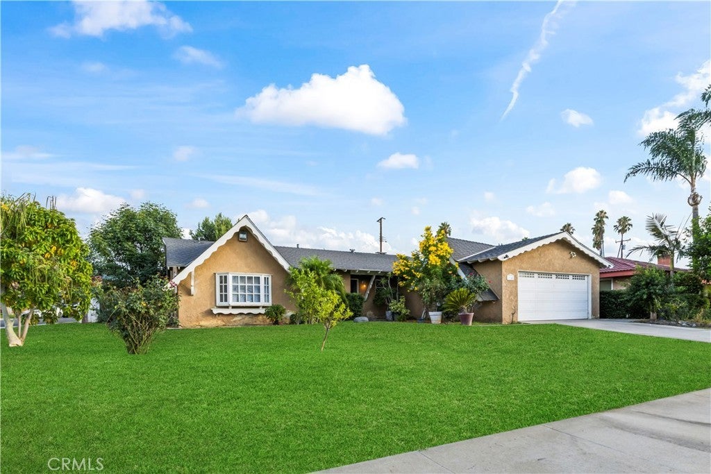 Photo of Listing #PW25192116