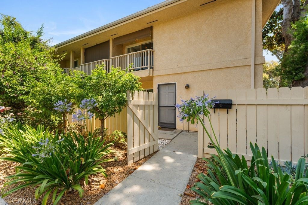 Photo of Listing #SR25169743