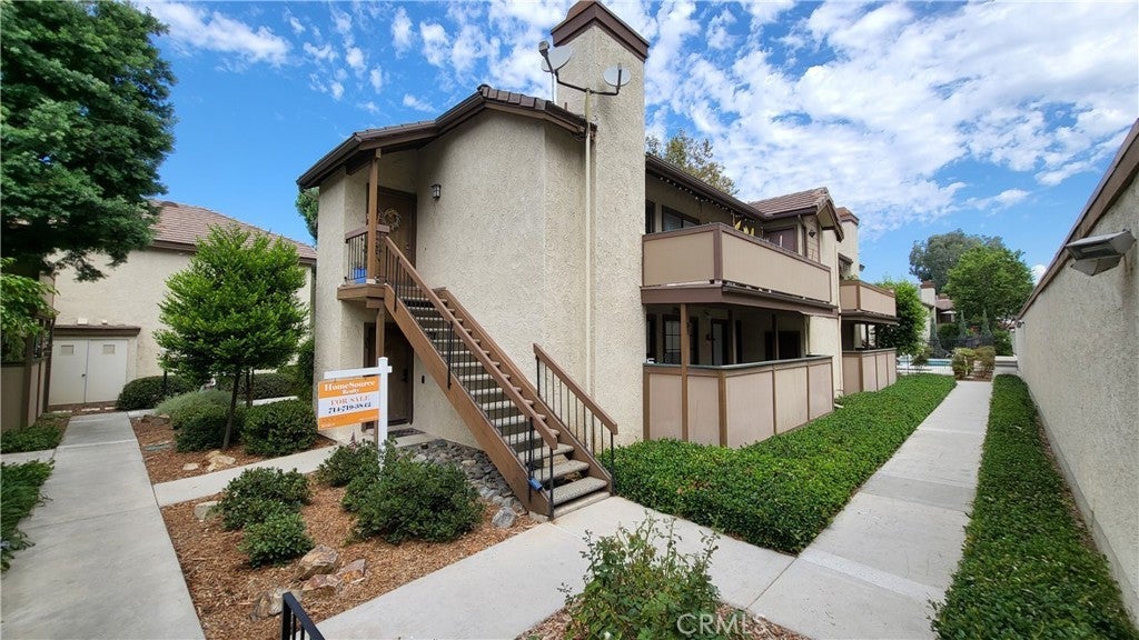 Photo of Listing #PW25191272