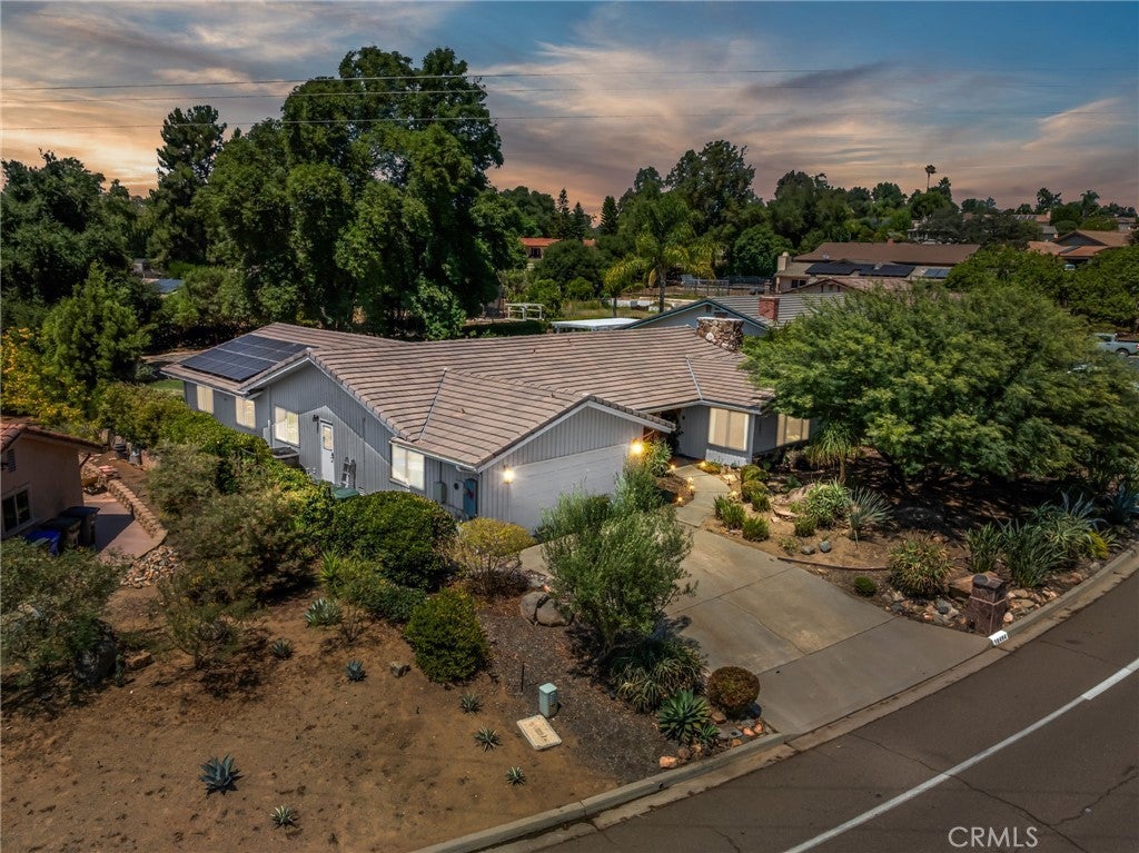 Photo of Listing #SW25182205