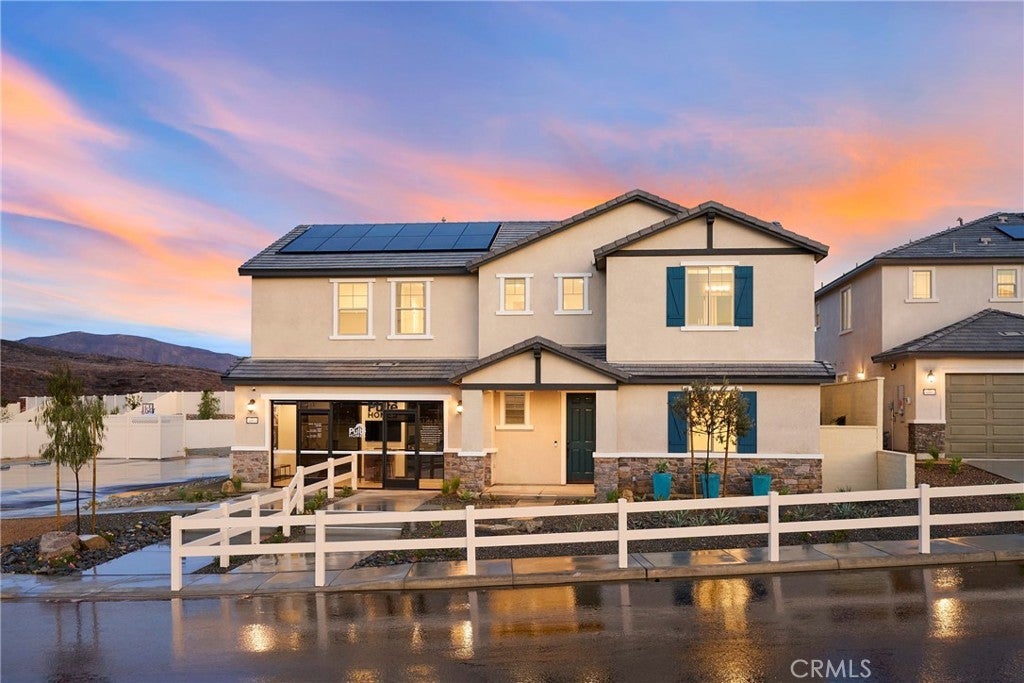 Photo of Listing #IV25192494