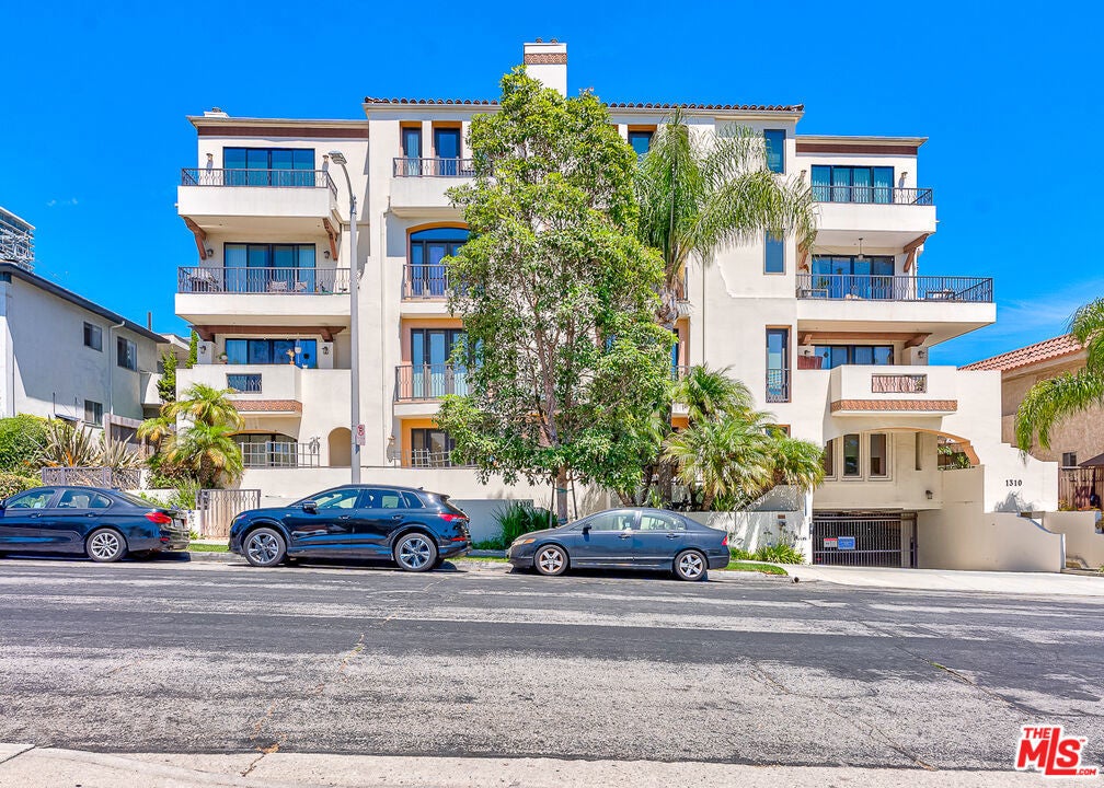 Photo of Listing #25583447