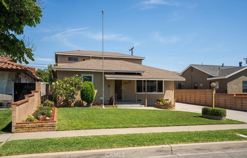 Photo of Listing #CV25187436