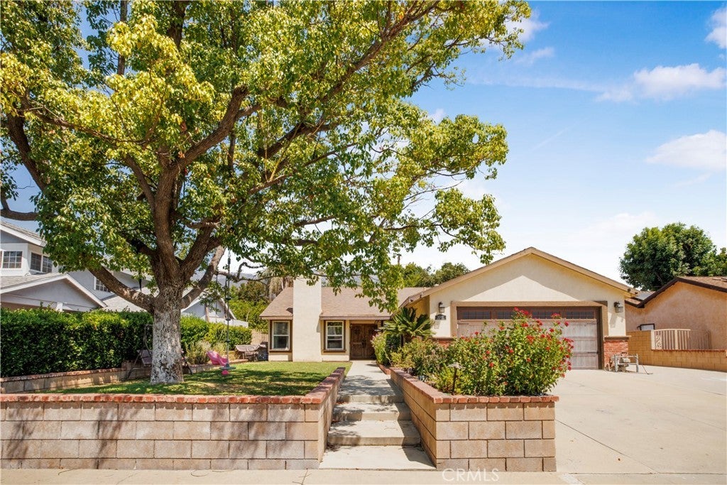 Photo of Listing #CV25191049