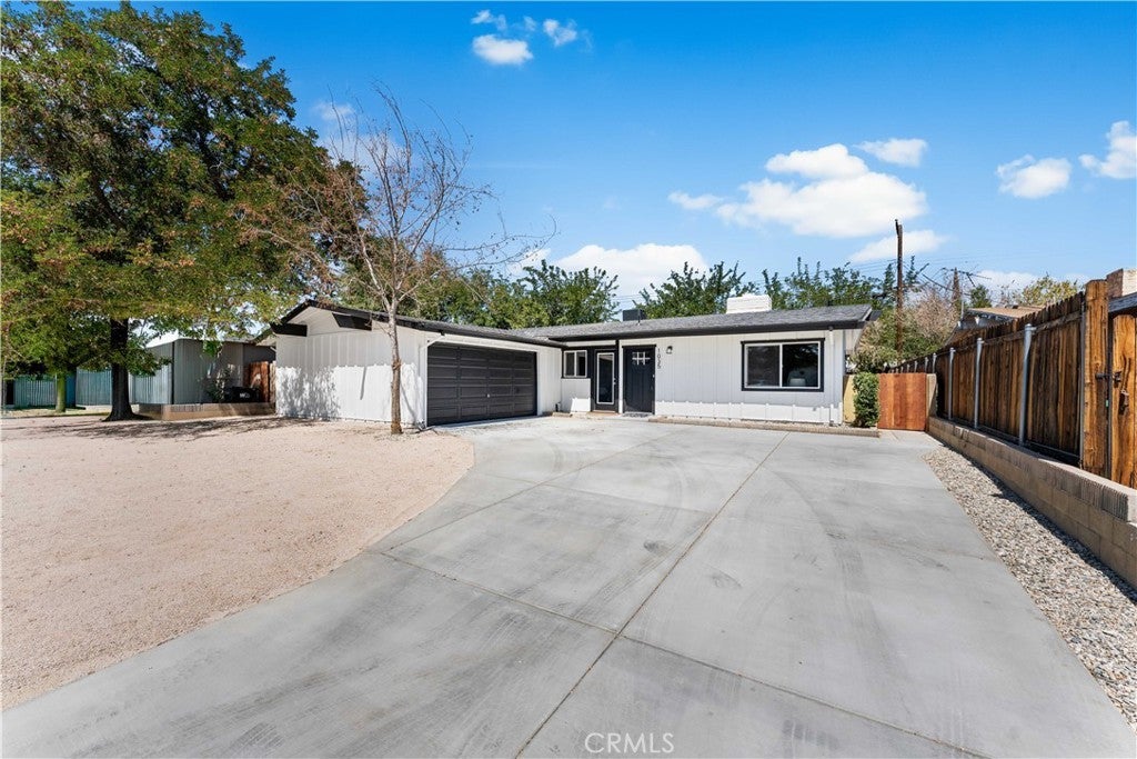 Photo of Listing #SR25168415