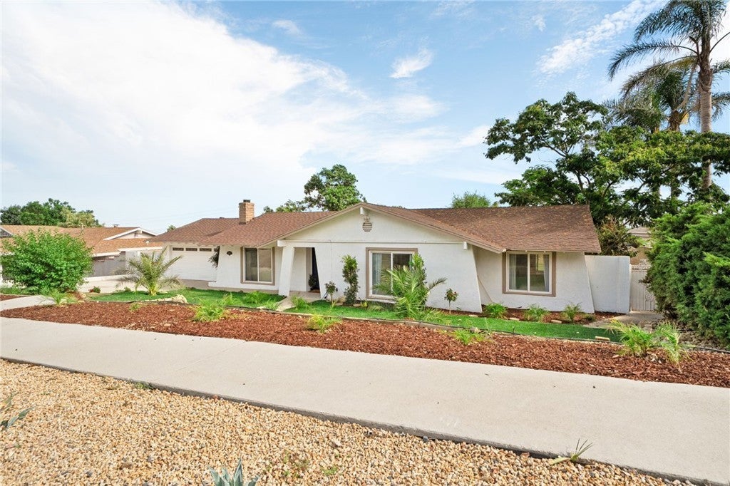 Photo of Listing #CV25192617