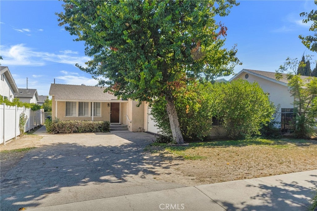 Photo of Listing #SR25191529