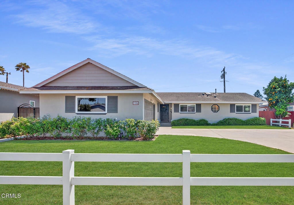 Photo of Listing #V1-31990