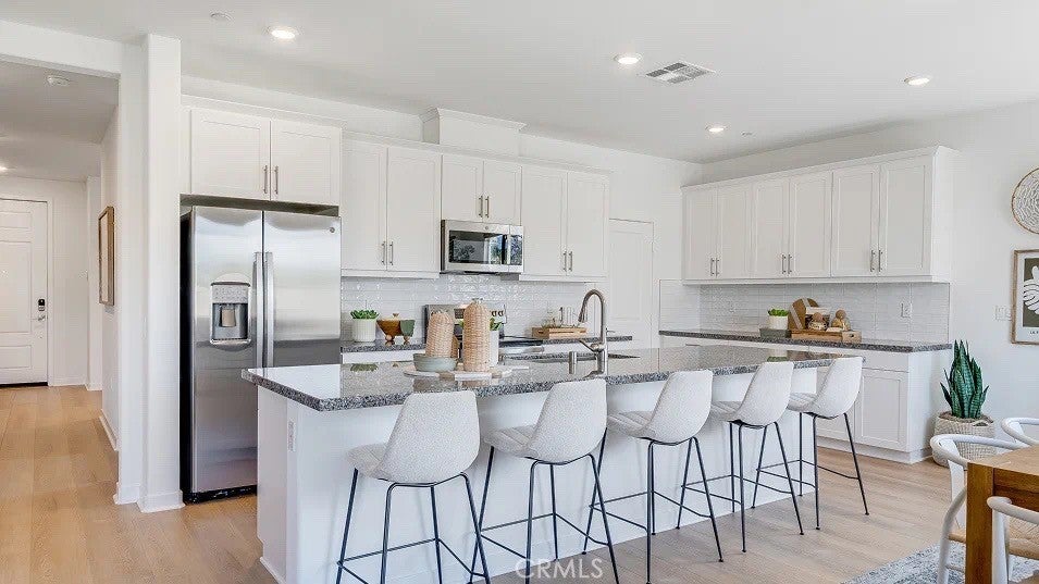 Photo of Listing #SW25192986