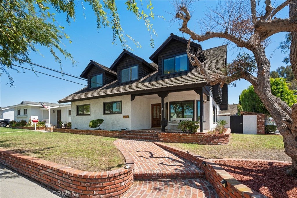 Photo of Listing #PV25183614