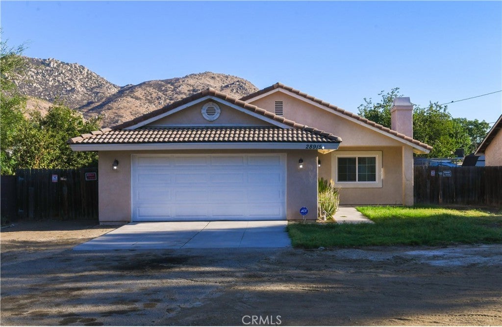 Photo of Listing #IV25192191