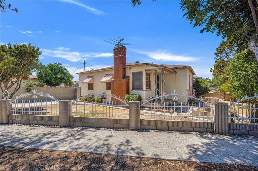 Photo of Listing #SR25188661