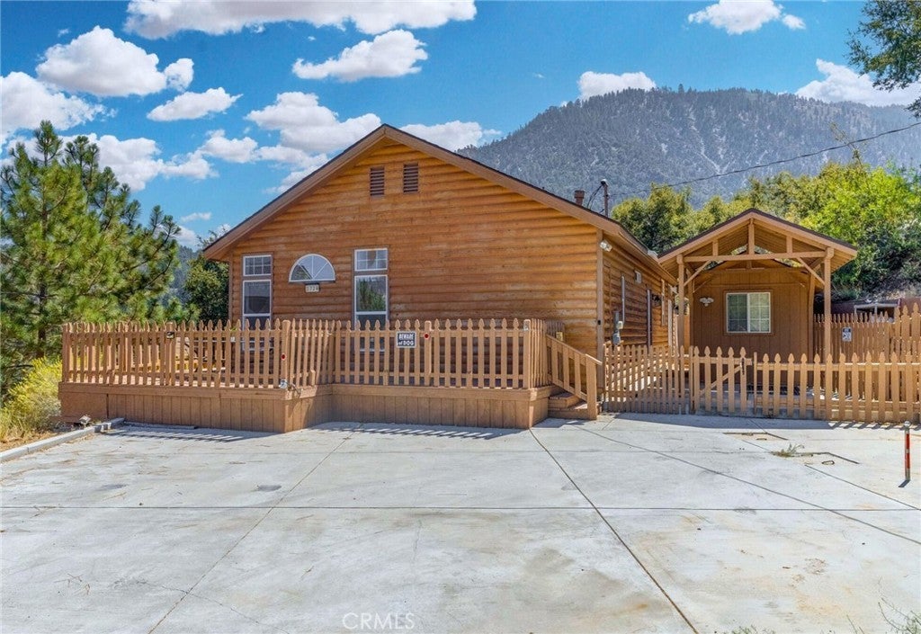 Photo of Listing #SR25192275