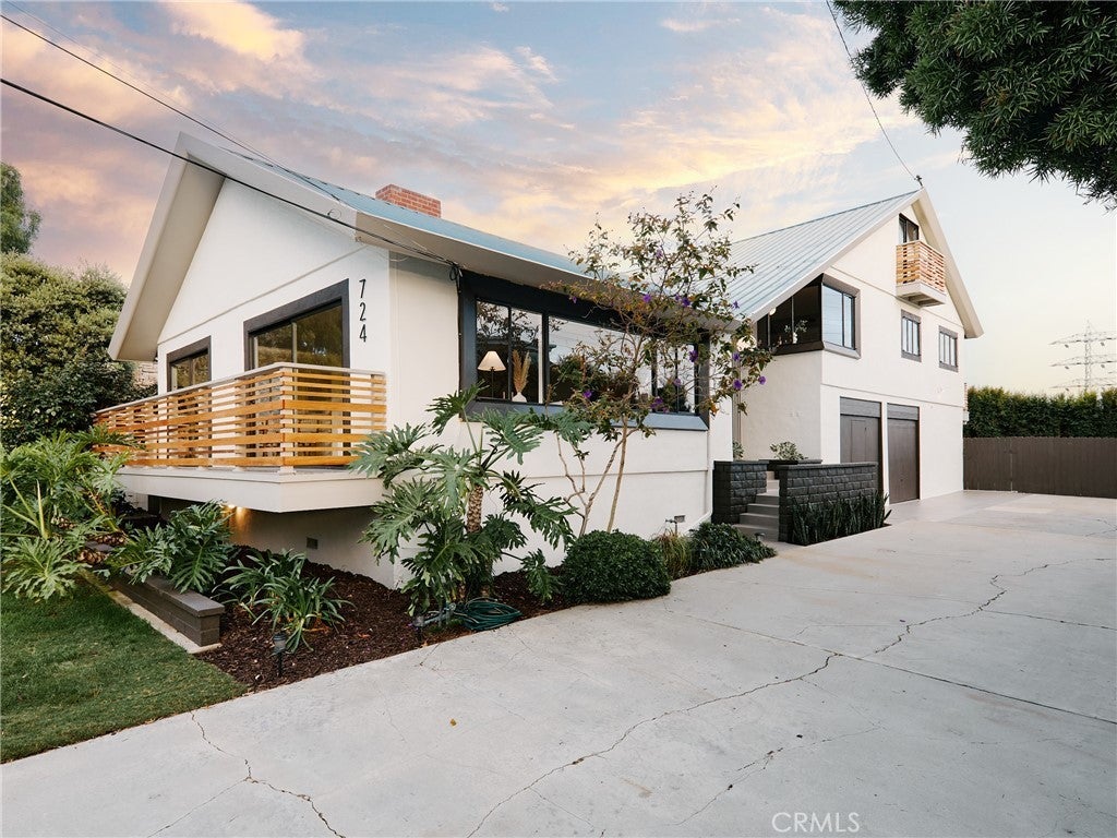 Photo of Listing #SB25193500