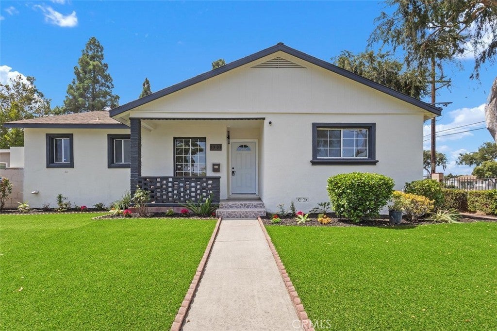 Photo of Listing #OC25193374