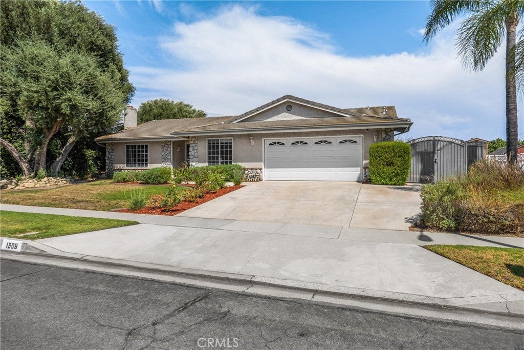 Photo of Listing #CV25192709