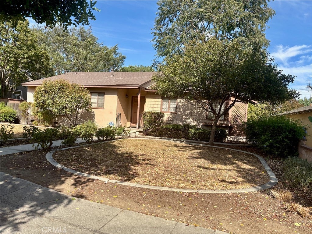 Photo of Listing #IV25193774