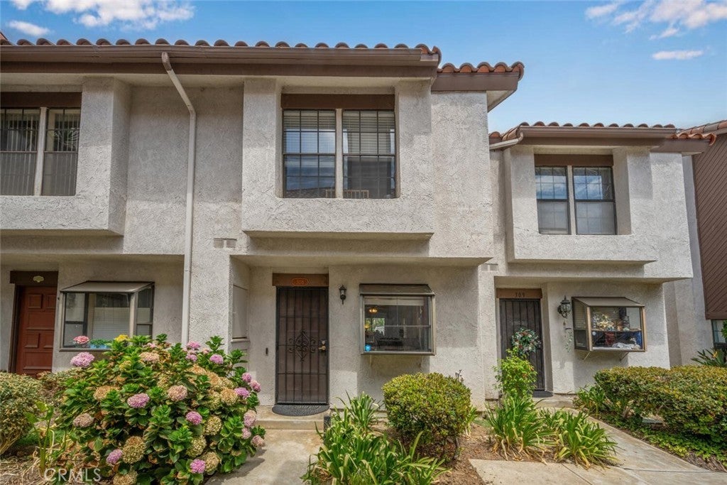 Photo of Listing #OC25193294