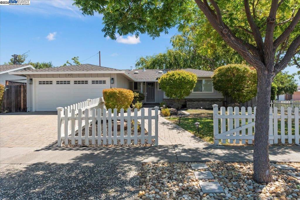 Photo of Listing #41109620