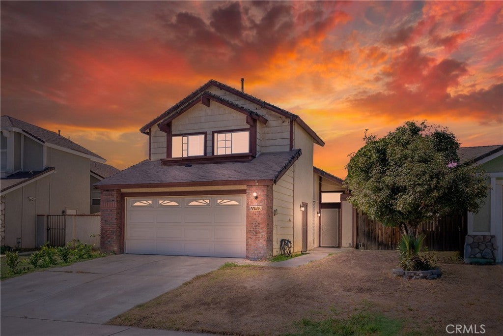 Photo of Listing #IV25194269