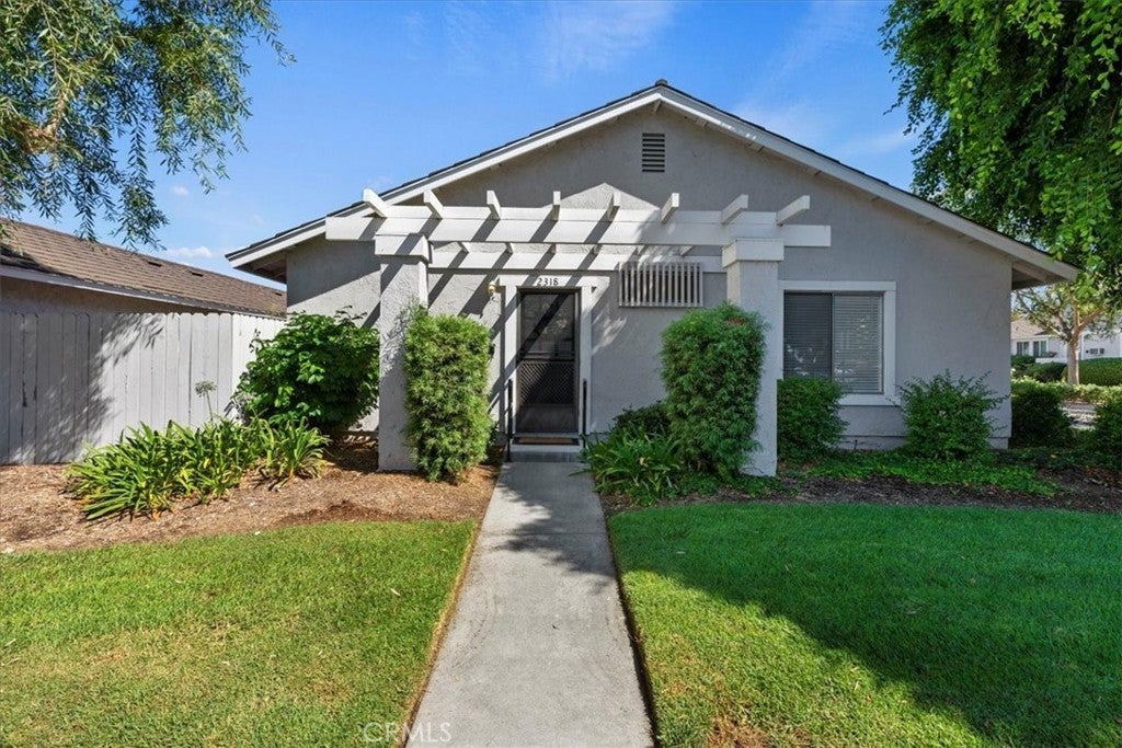 Photo of Listing #IV25193829