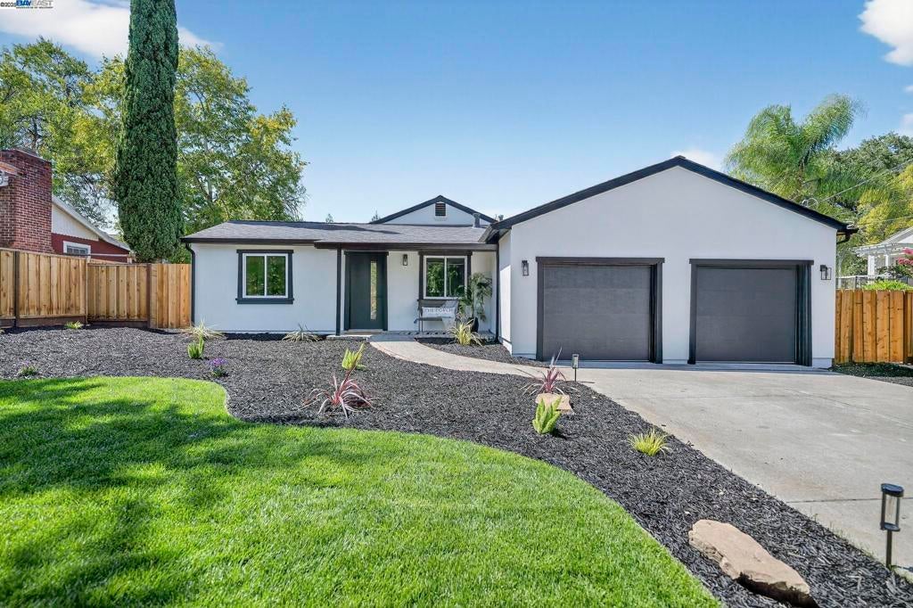 Photo of Listing #41109647