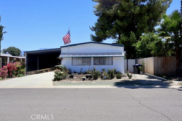 Photo of Listing #IV25194342