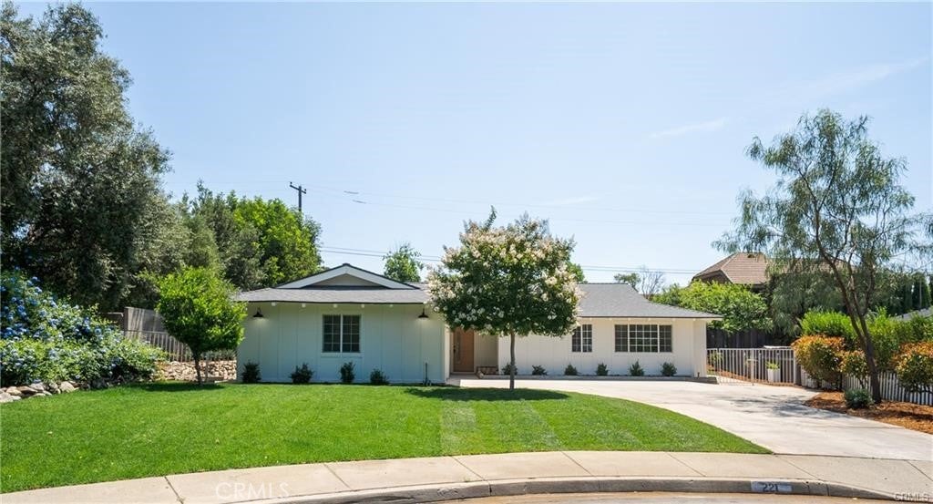 Photo of Listing #CV25194458