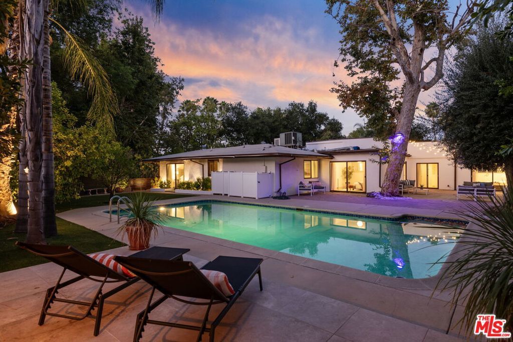 Photo of Listing #25583311